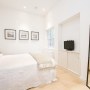 Notting Hill Garden Apartment | Guest Bedroom | Interior Designers